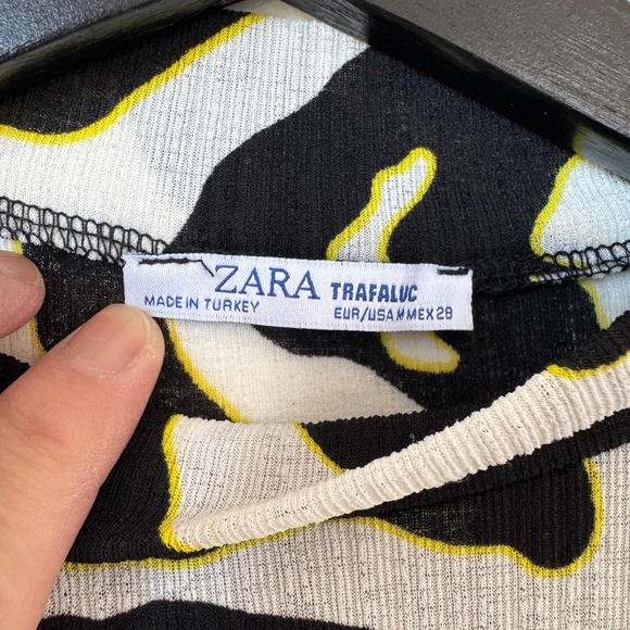 Zara Women's Retro Black & White Mock Neck Blouse - Picture 1 of 3